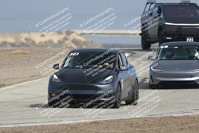 media/Oct-19-2025-Speed Ventures (Sun) [[a6e7fe67be]]/TC B/Session 2 (Outside Grapevine)/